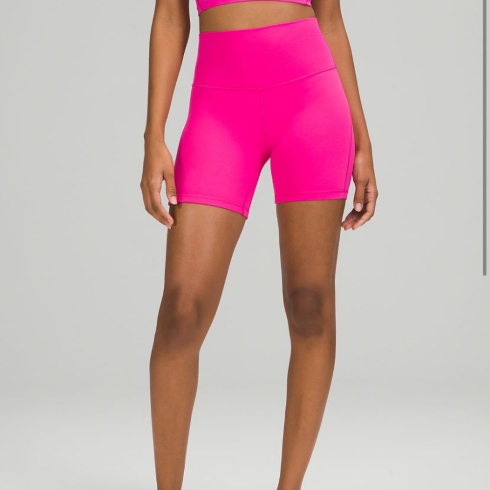 Lululemon Sonic pink 6” align biker shorts!
